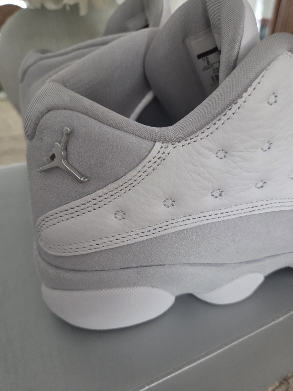 Air Jordan 13 Retro Low Men’s Basketball Shoes — White/Grey SIZE 8 - Picture 4 of 6